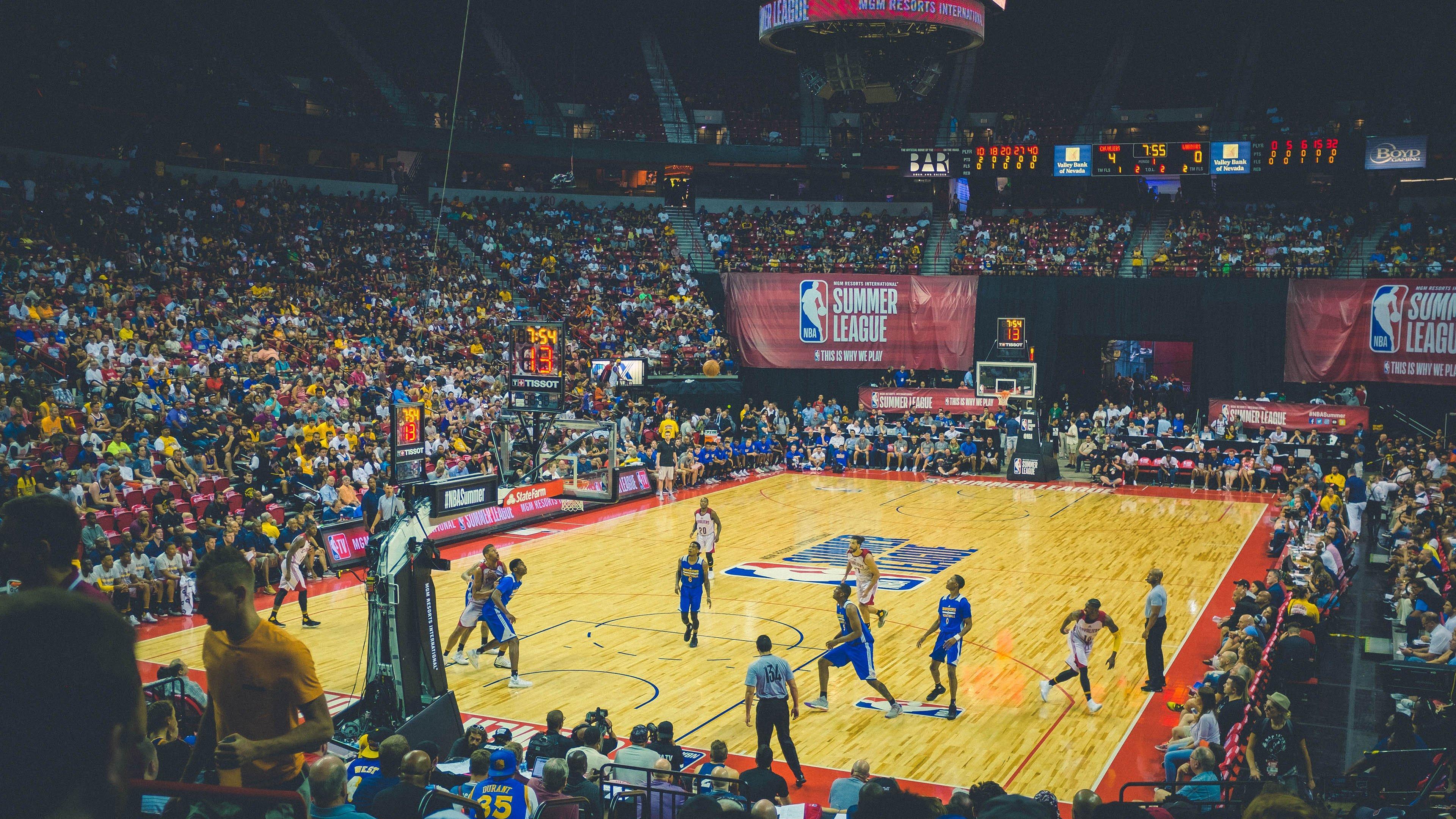 华体会-Shams爆料，特雷·杨预计本月重返赛场，老鹰队对其回归寄予厚望-第1张图片-华体会官网—专业体育赛事与在线体验